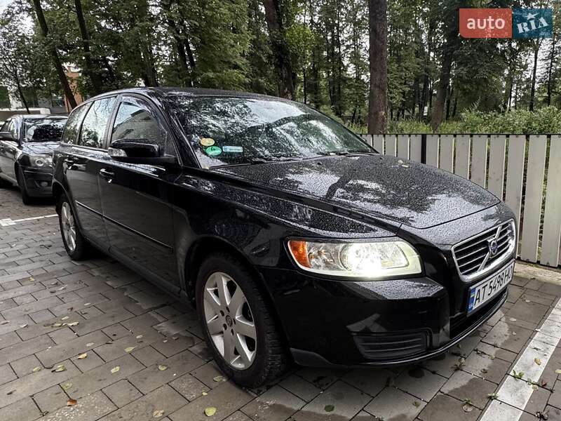 Volvo V50 (2008)