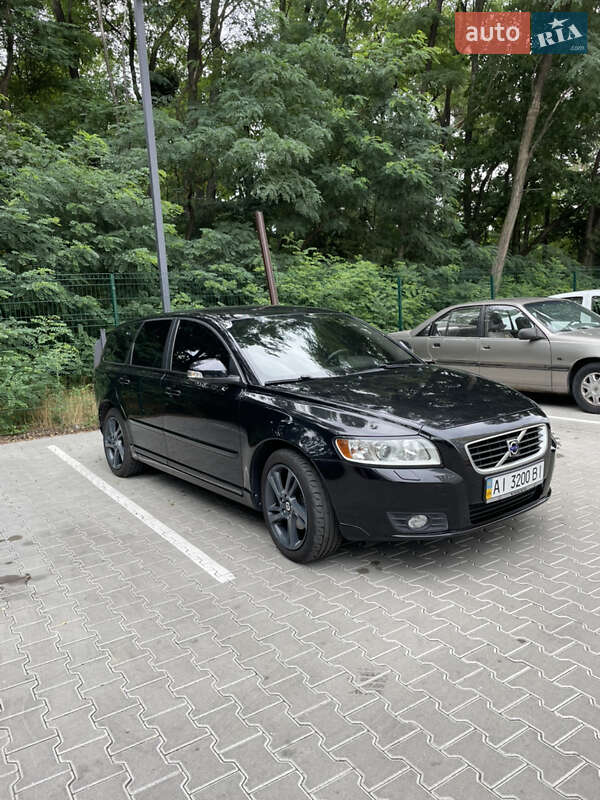 Volvo V50 (2012)
