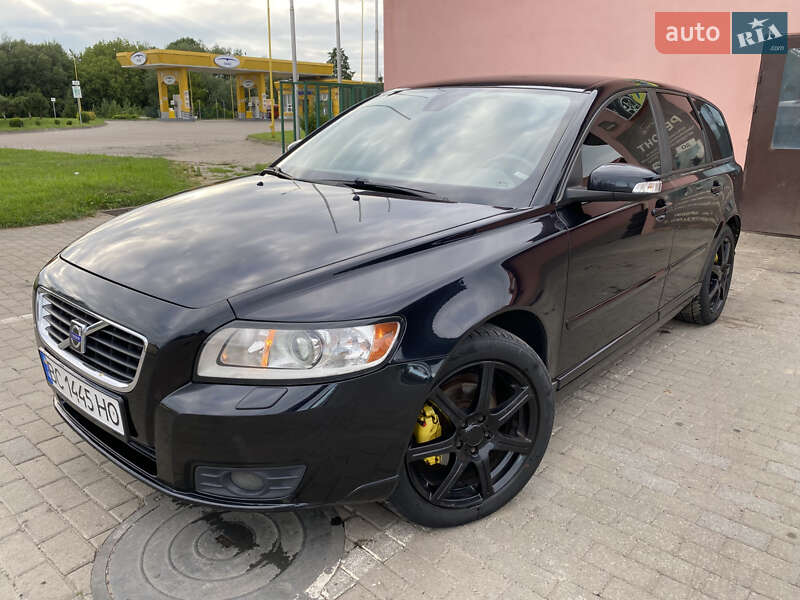 Volvo V50 (2008)