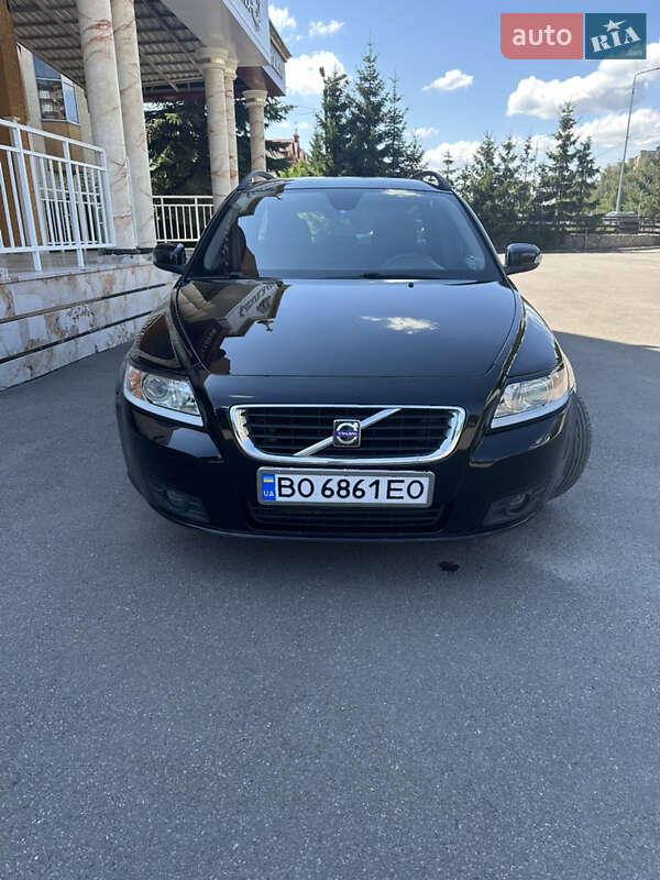Volvo V50 (2009)