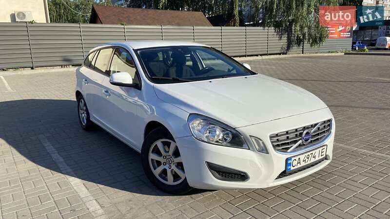 Volvo V60cc (2011)