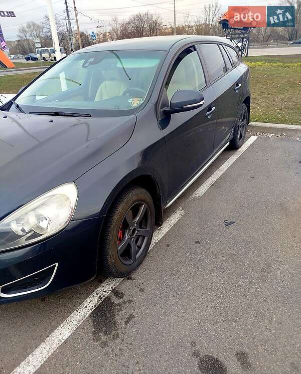Volvo V60 (2013)