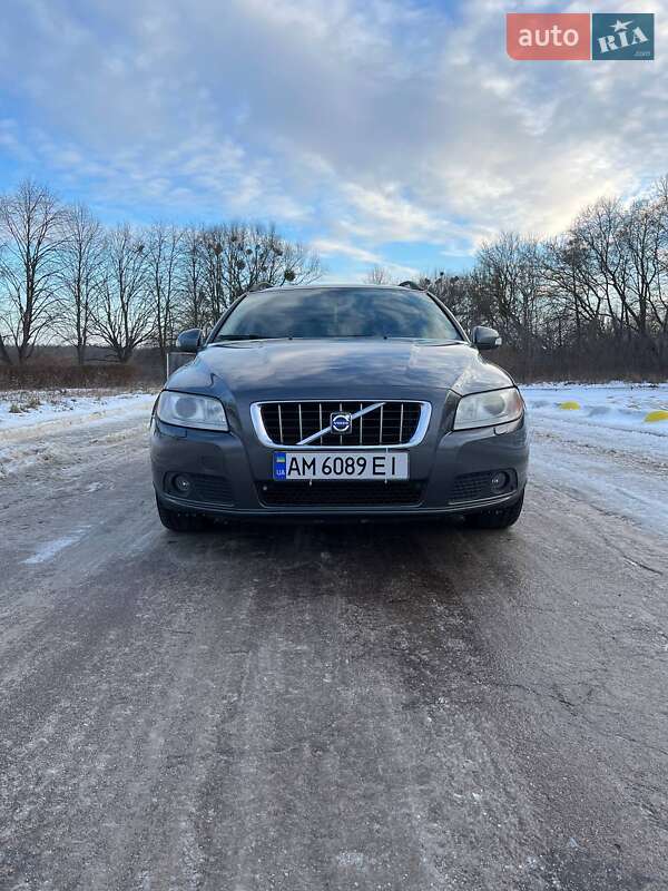 Volvo V70 (2008)