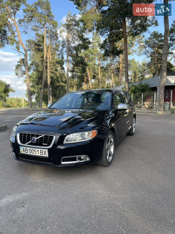 Volvo V70 (2008)