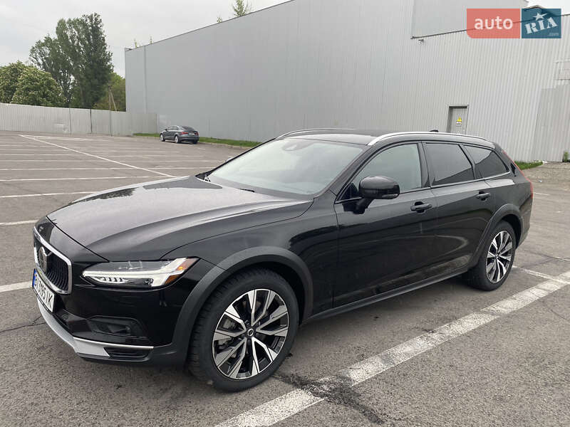 Volvo V90 cross country (2020)