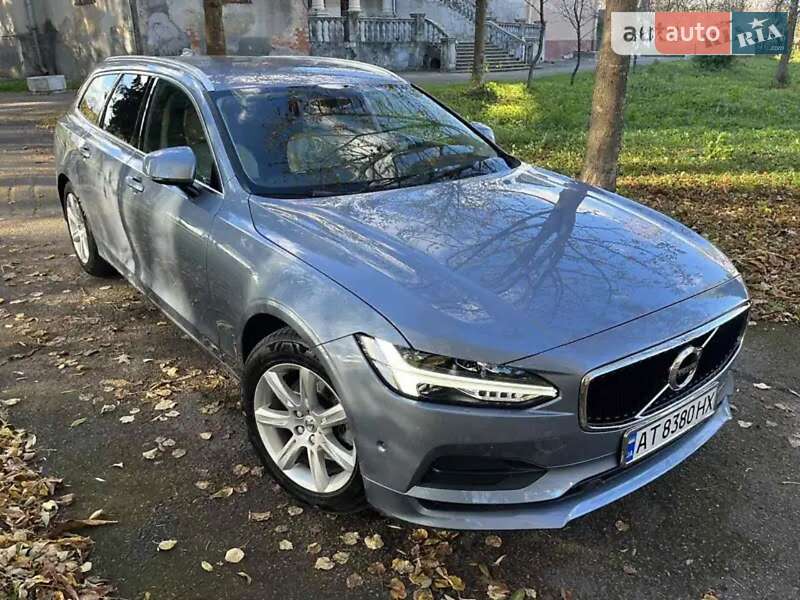 Volvo V90 (2016)