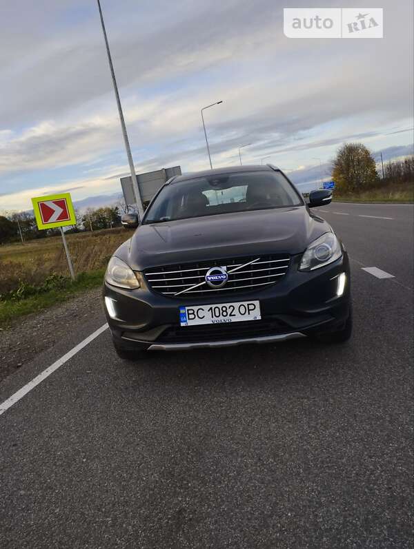 Volvo Xc60 (2017)