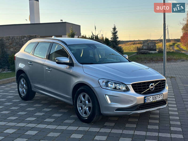 Volvo Xc60 (2016)