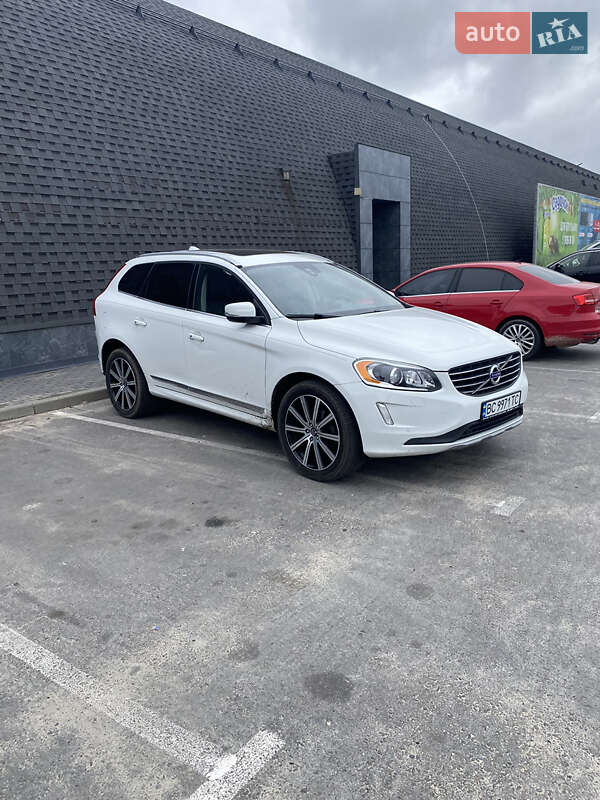 Volvo Xc60 (2017)