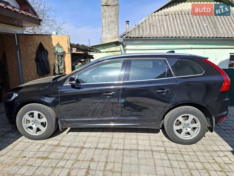 Volvo Xc60 (2017)