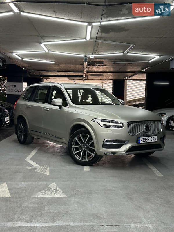 Volvo Xc90 (2016)