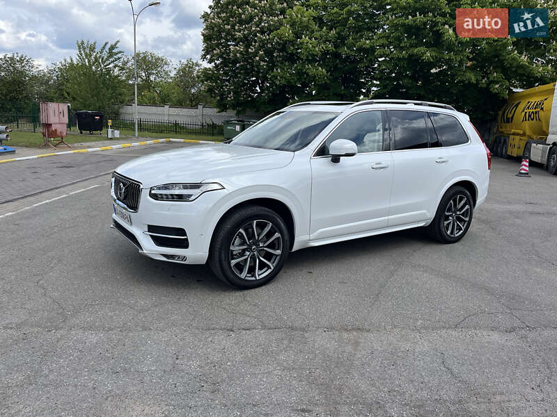 Volvo Xc90 (2017)