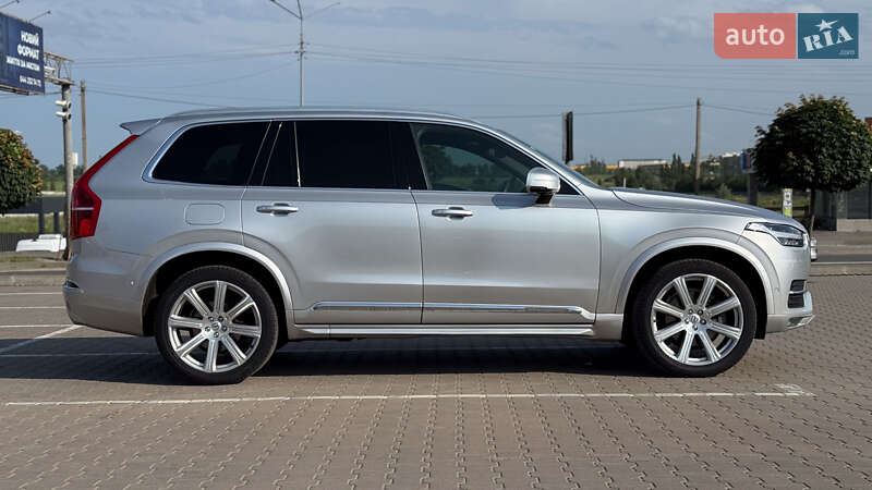Volvo Xc90 (2017)