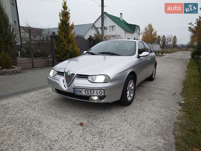 Alfa-romeo 156 (2000)