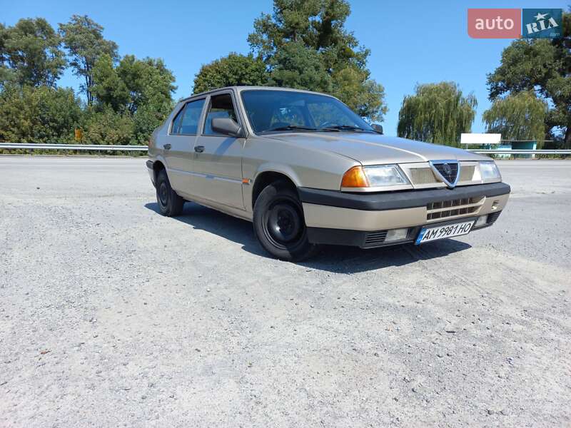 Alfa-romeo 33 (1990)