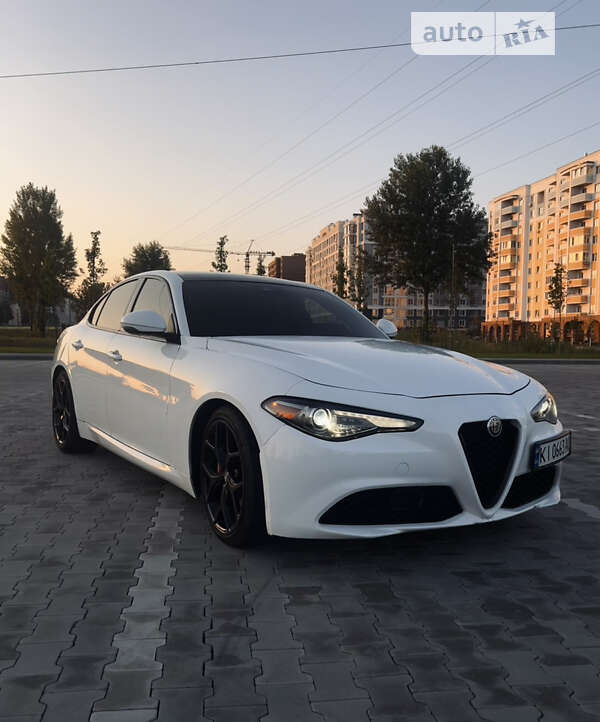 Alfa-romeo Giulia (2019)