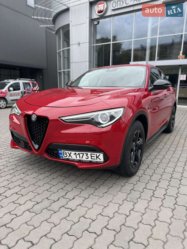 Alfa romeo Stelvio (2018)