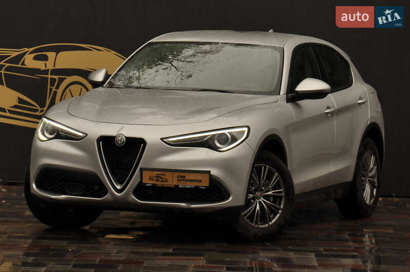 Alfa romeo Stelvio (2019)