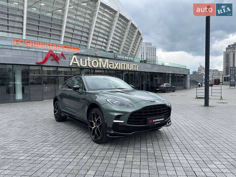 Aston martin Dbx 707 (2024)