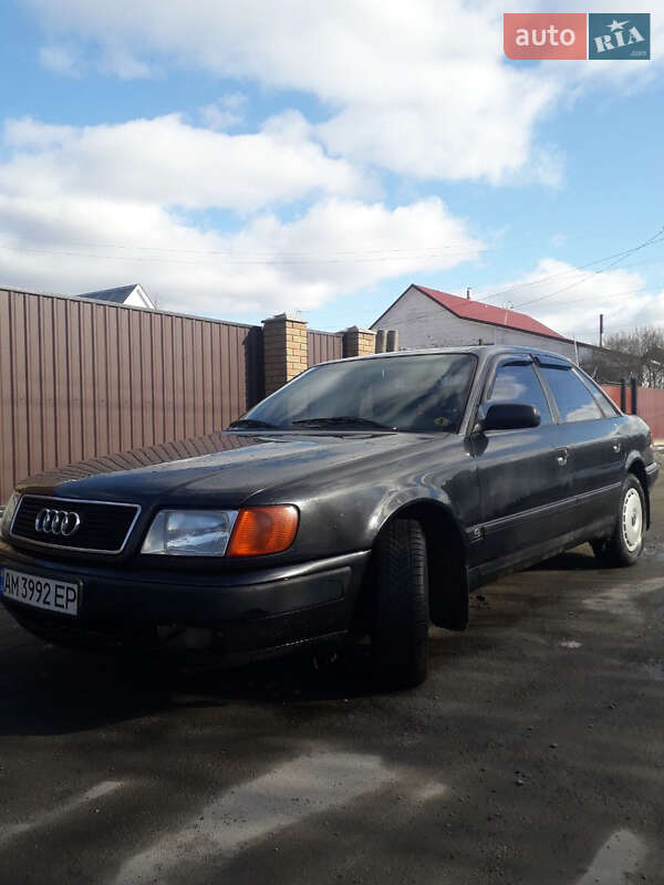 Audi 100 (1994)