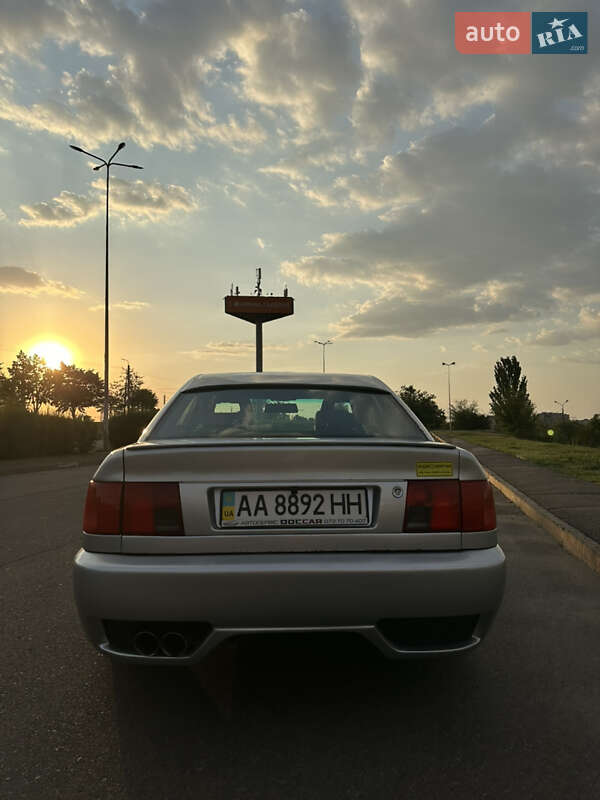 Audi 100 (1992)