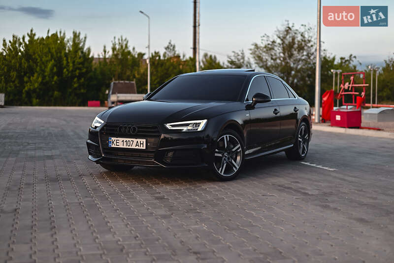 Audi A4 (2017)