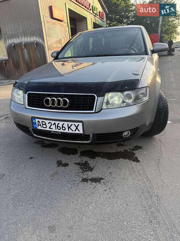 Audi A4 (2002)