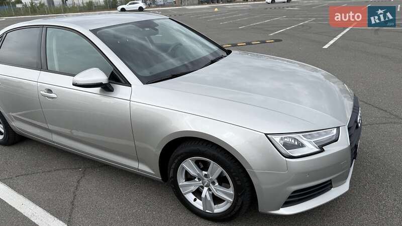 Audi A4 (2017)