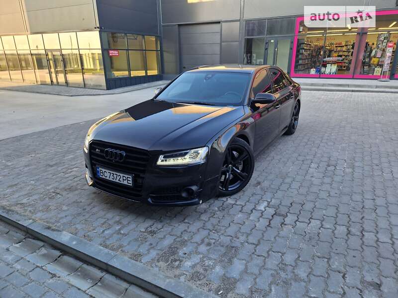 Audi A8 (2015)