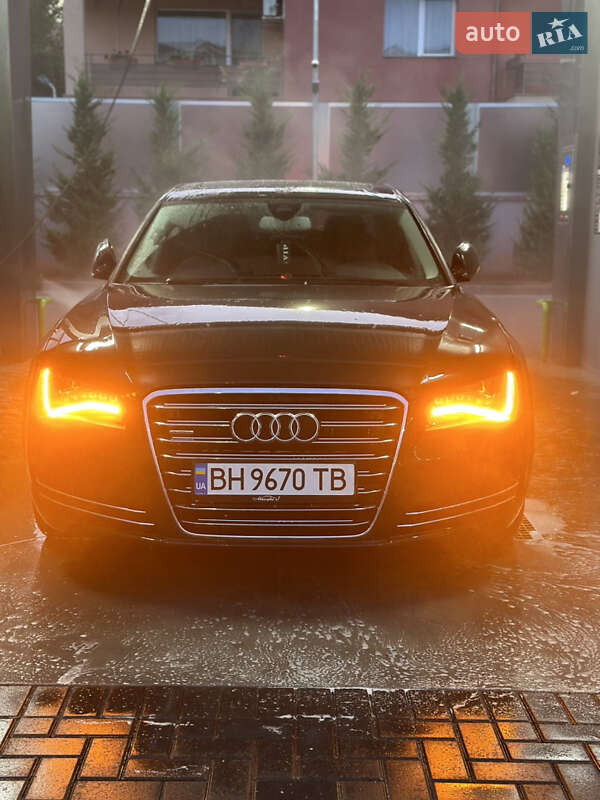 Audi A8 (2012)
