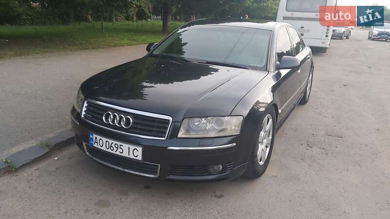 Audi A8 (2003)