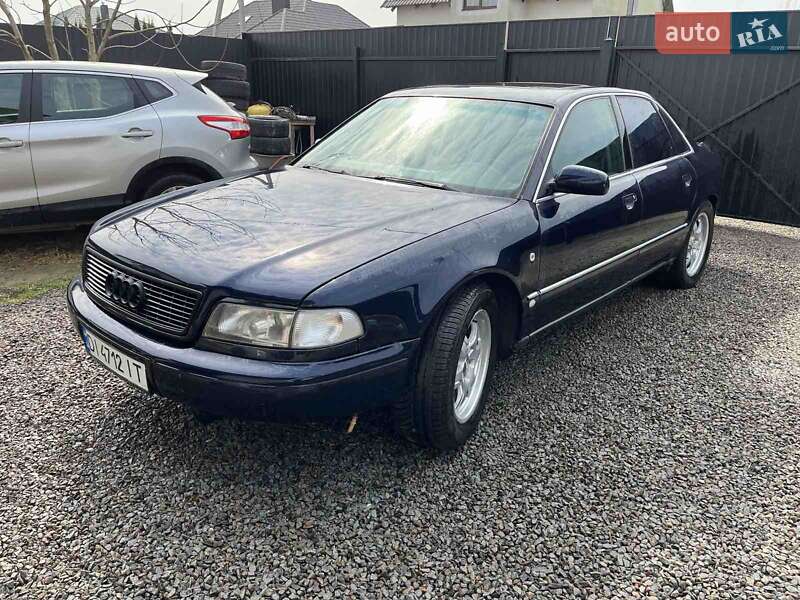 Audi A8 (1998)