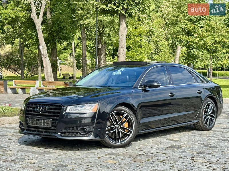 Audi A8 (2017)