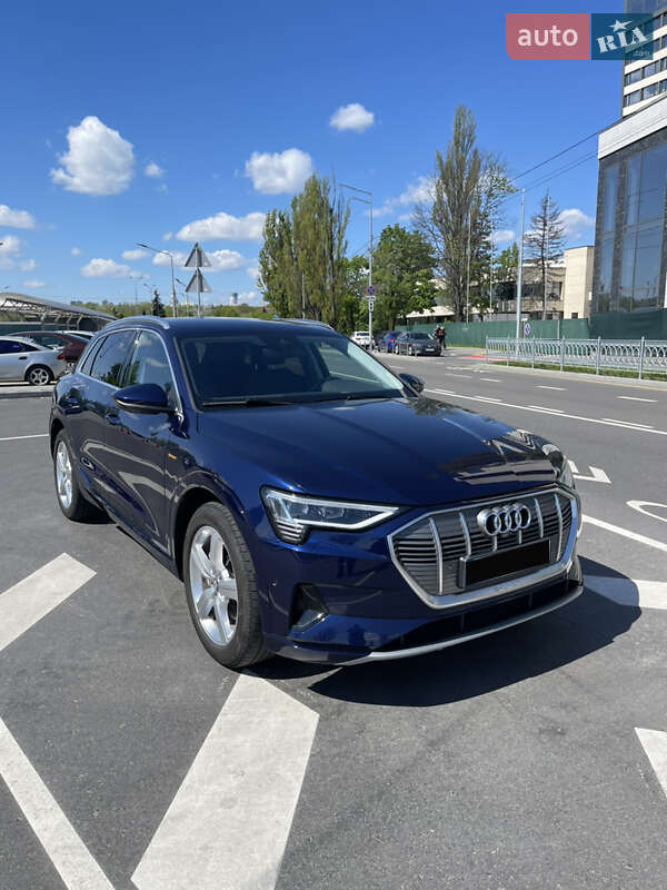 Audi E-tron (2020)
