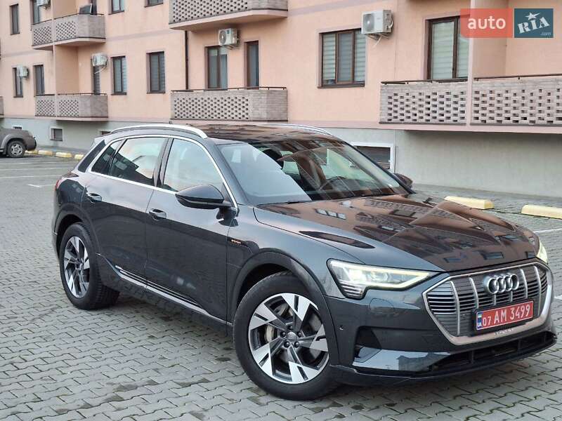Audi E-tron (2020)