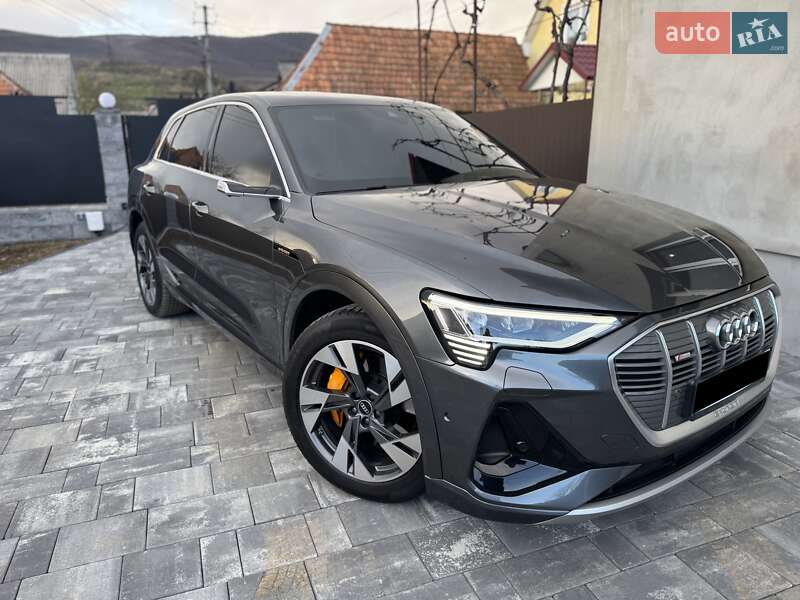 Audi E-tron (2020)