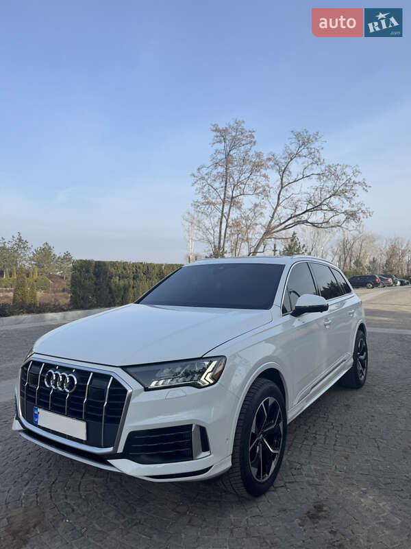 Audi Q7 (2023)
