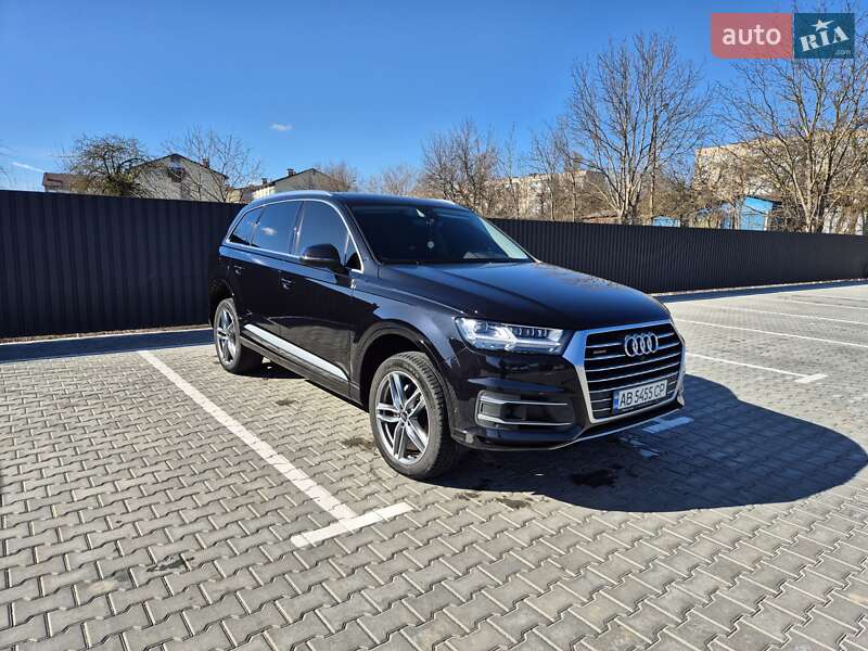 Audi Q7 (2017)