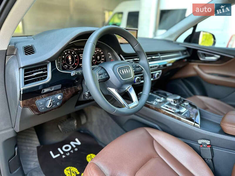Audi Q7 (2017)