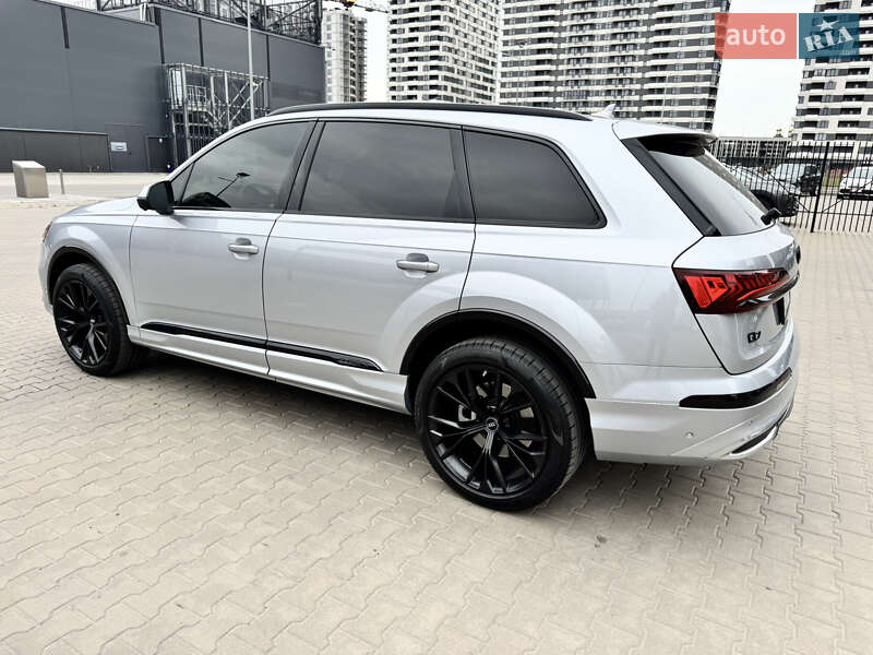 Audi Q7 (2021)