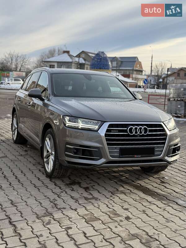 Audi Q7 (2016)