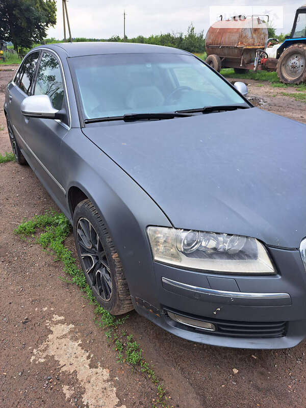 Audi S8 (2008)