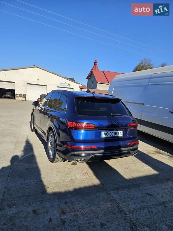 Audi Sq7 (2020)