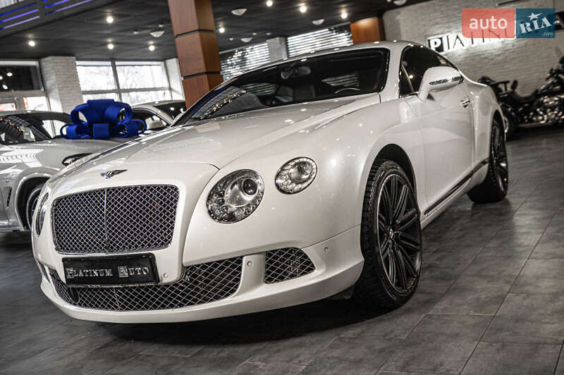 Bentley Continental gt (2012)