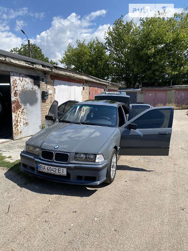 Bmw 320 (1991)