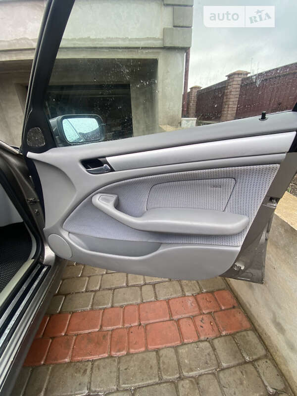 Bmw 320i (1999)
