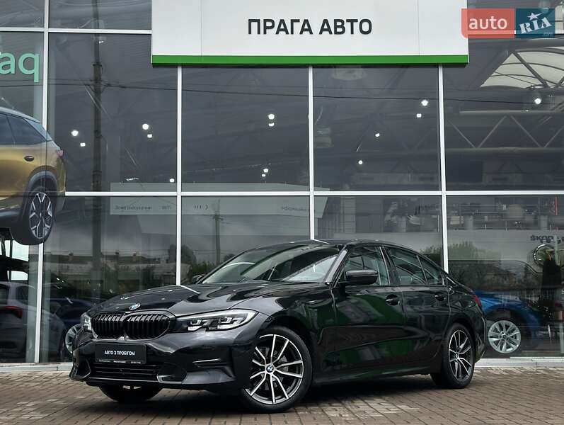 Bmw 3 series (2022)