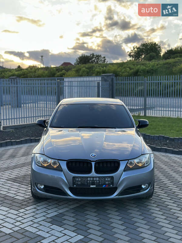 Bmw 3 series (2011)
