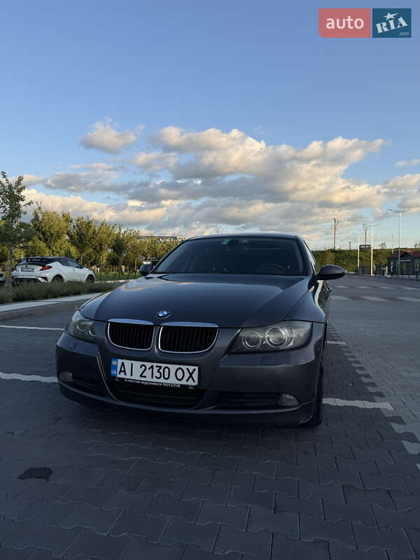 Bmw 3 series (2005)