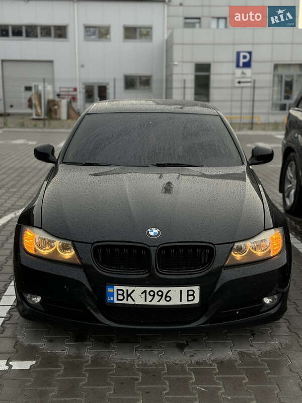 Bmw 3 series (2010)